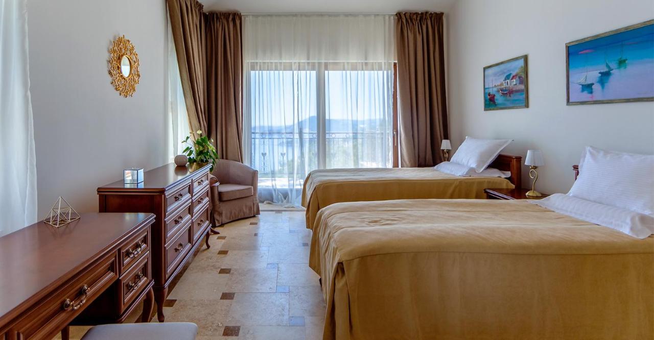 Oak Leaf Residences Будва Екстериор снимка
